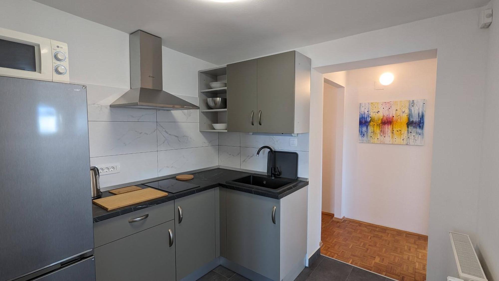 Apartments Kety - Central Heating ツリクヴェニツァ 部屋 写真