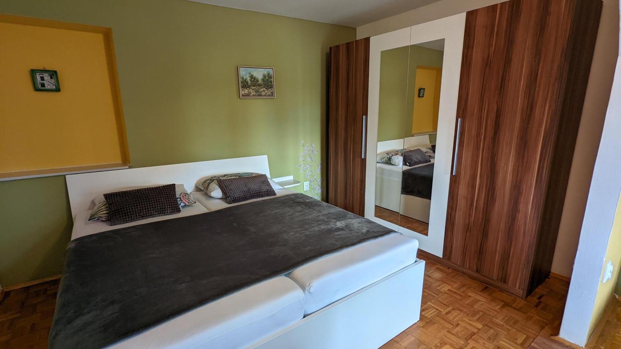 Apartments Kety - Central Heating ツリクヴェニツァ 部屋 写真